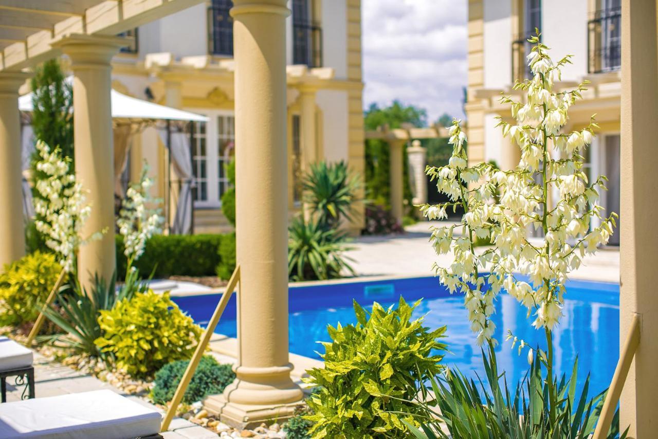 Luxury-Villas Шопрон Экстерьер фото